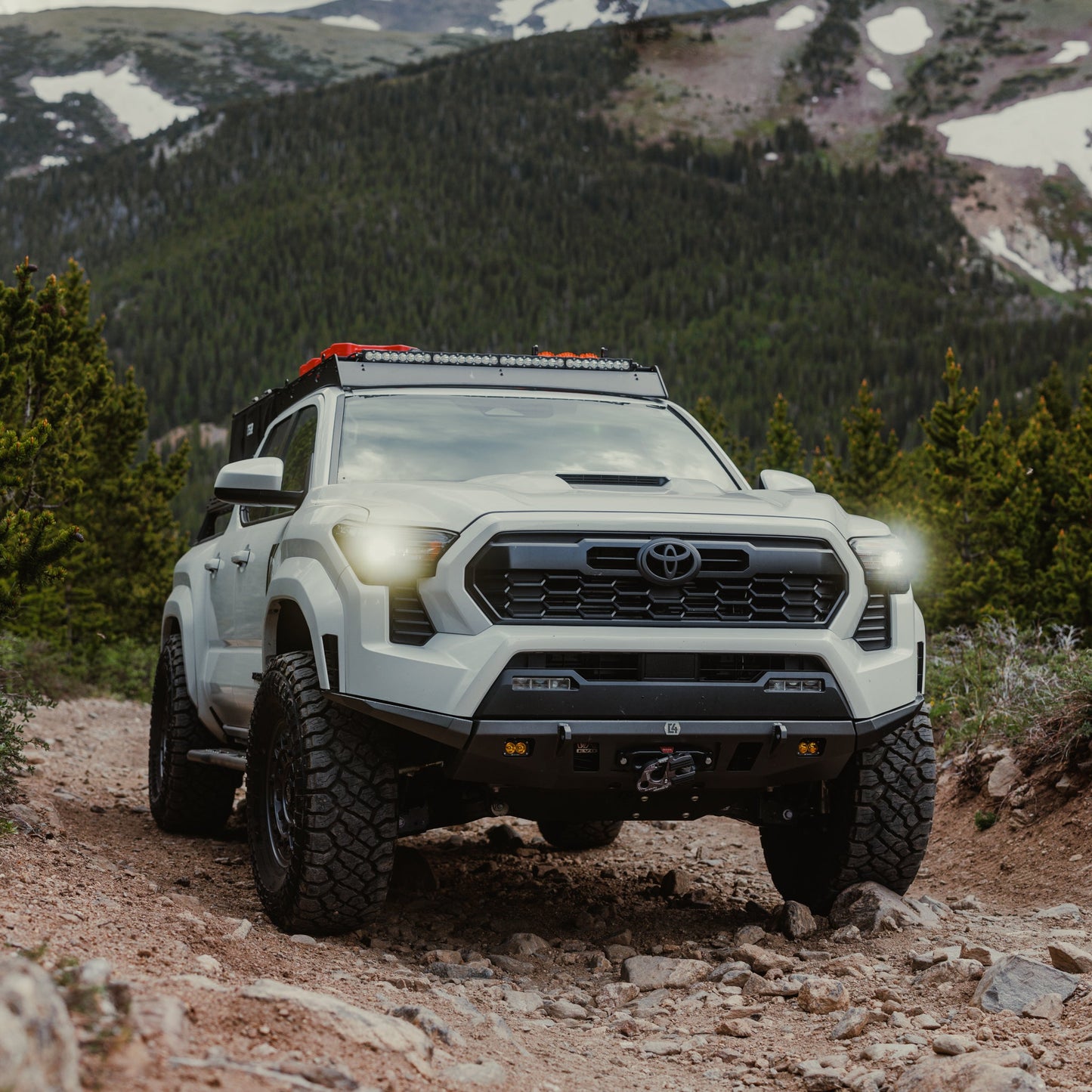 Quality 2024 Tundra Winch Bumper