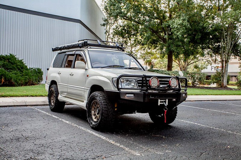 DOBINSONS BULL BAR CLASSIC BLACK FOR TOYOTA LAND CRUISER 100 SERIES - BU59 - 3508 - Sniper Custom Trucks