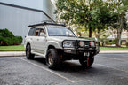 DOBINSONS BULL BAR CLASSIC BLACK FOR TOYOTA LAND CRUISER 100 SERIES - BU59 - 3508 - Sniper Custom Trucks