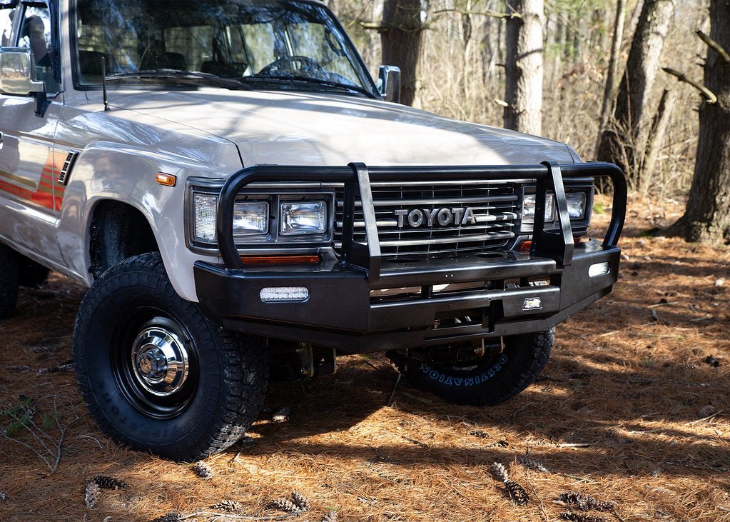 DOBINSONS BULL BAR CLASSIC BLACK FOR TOYOTA LAND CRUISER 60 SERIES - BU59 - 3567 - Sniper Custom Trucks