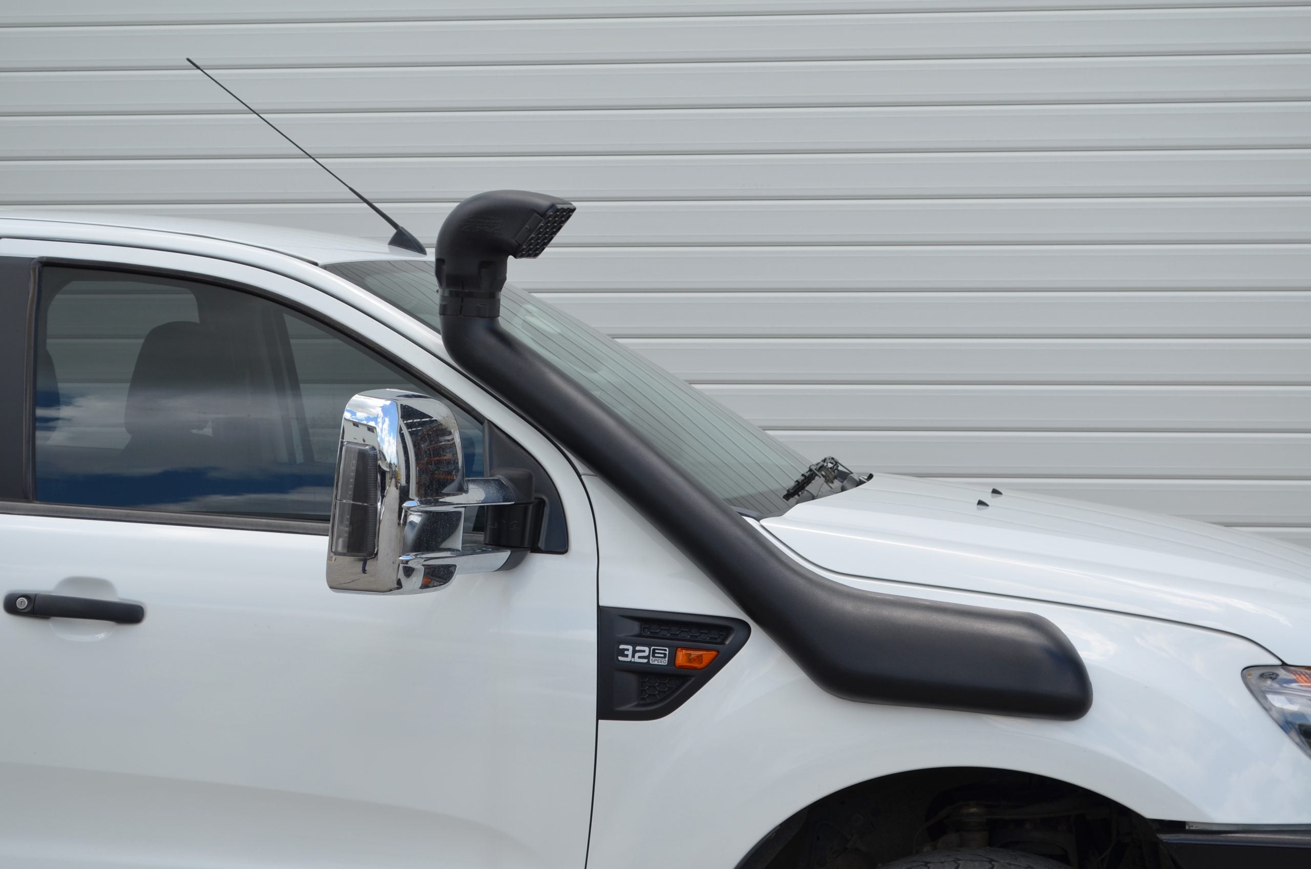 DOBINSONS SNORKEL KIT FOR FORD RANGER PX 2.2L & 3.2L DIESEL - RIGHT SIDE MOUNT (EXCLUDES MODELS WITH FLARES) - SN19-3384