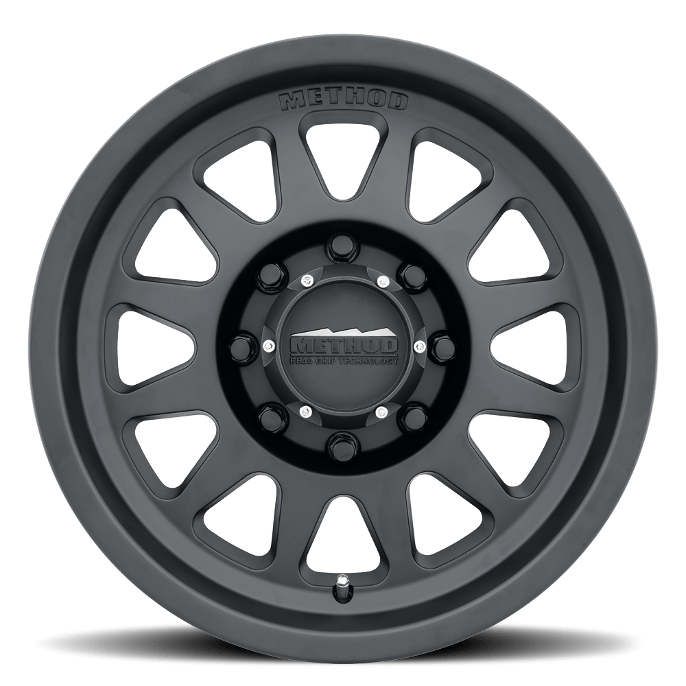 Method Race Wheels | MR704 HD Bead Grip | Matte Black - Sniper Custom Trucks
